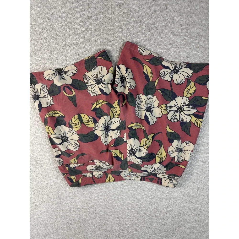 Faherty Swim Trunks Shorts Mens Large Red Floral Hawaiian Tropical Beach‎ Surf